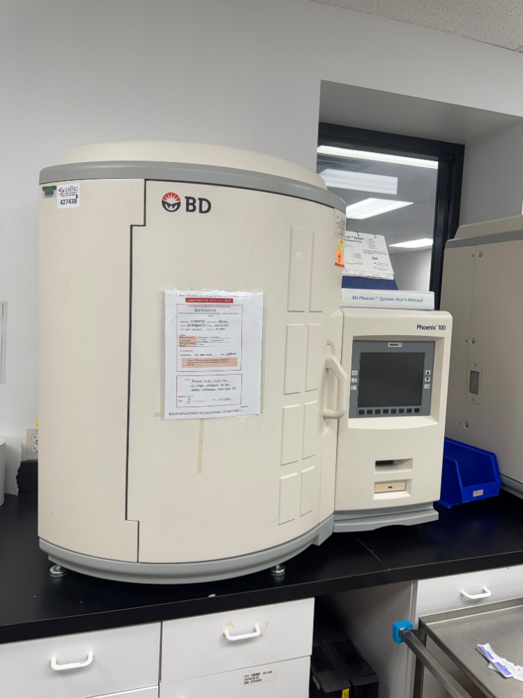 Image of BD Phoenix 100 Automated ID/AST System